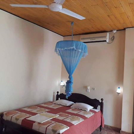 Guesthouse Sunshine Aluthgama Eksteriør bilde