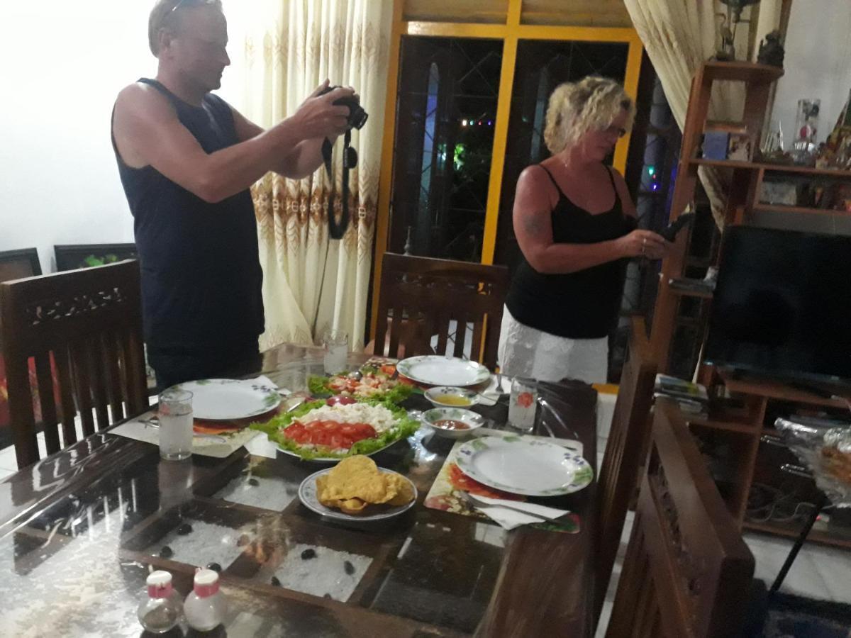 Guesthouse Sunshine Aluthgama Eksteriør bilde